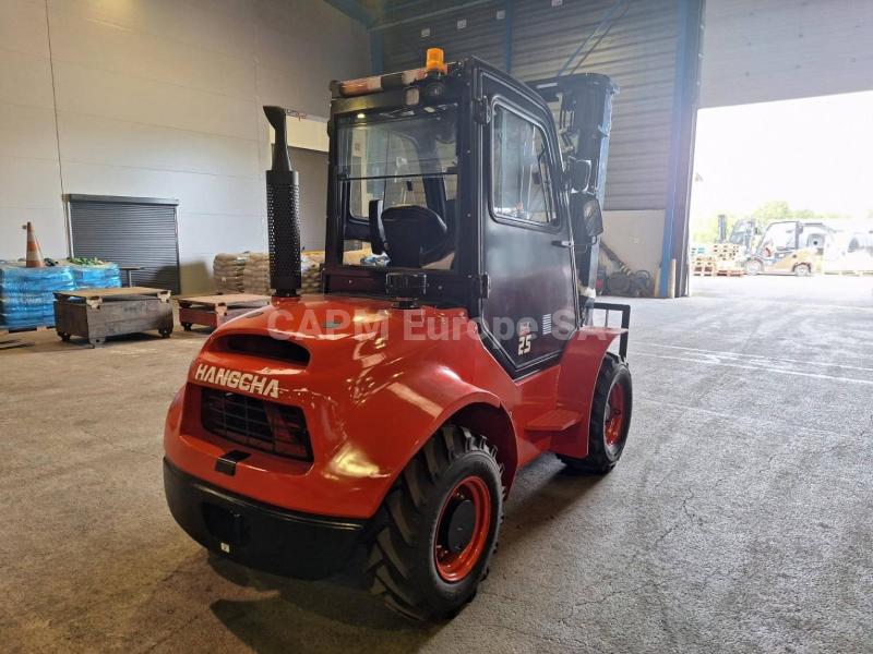 All-terrain forklift Hangcha TT25-4