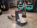 Pallet truck Crown WP3020-2.0