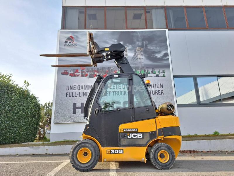 Wózek teleskopowy Jcb TELETRUCK TLT30