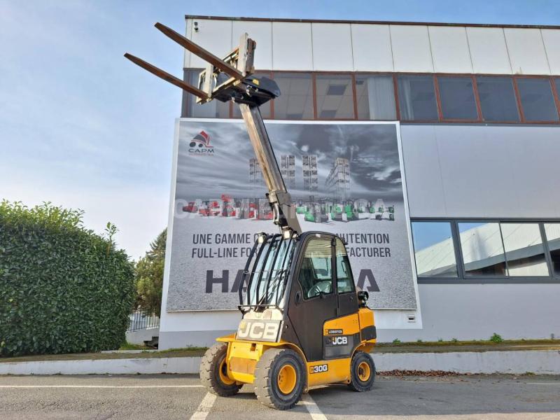 Wózek teleskopowy Jcb TELETRUCK TLT30