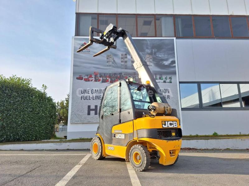 Wózek teleskopowy Jcb TELETRUCK TLT30