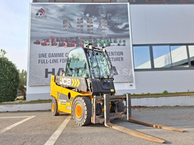 Wózek teleskopowy Jcb TELETRUCK TLT30