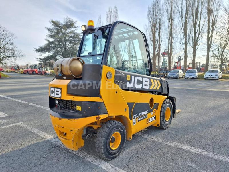 Empilhador braço telescópico  Jcb TELETRUCK TLT30