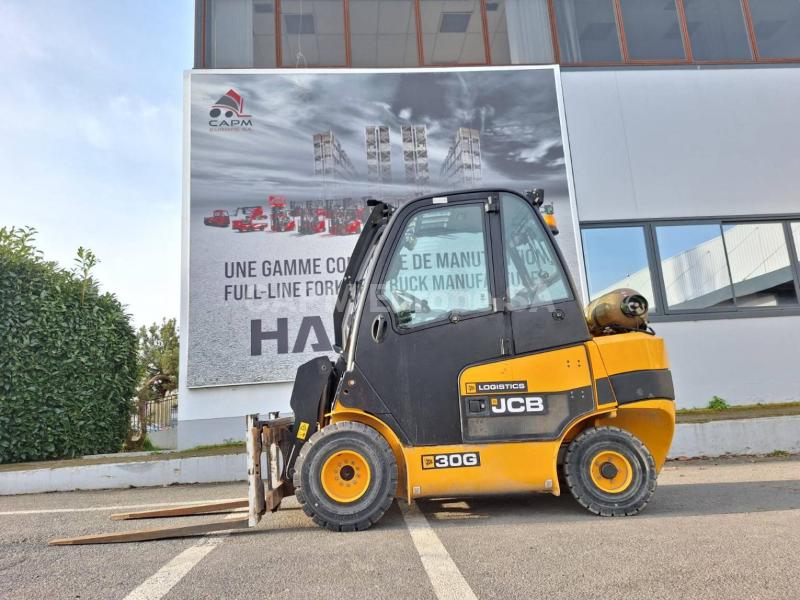 Empilhador braço telescópico  Jcb TELETRUCK TLT30