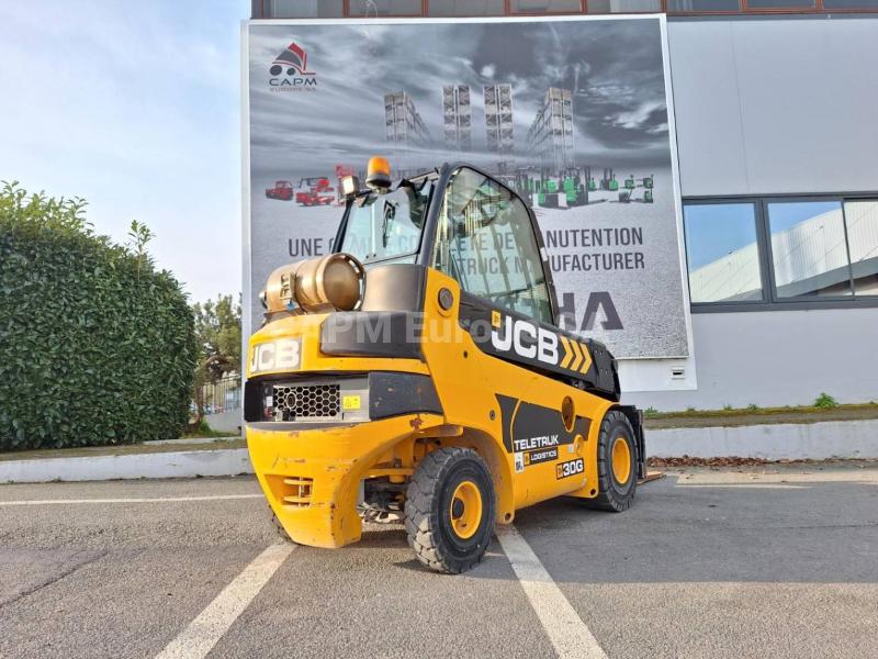 Empilhador braço telescópico  Jcb TELETRUCK TLT30