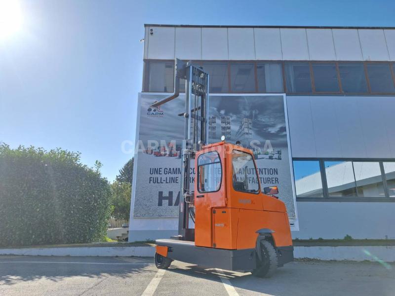 multi directional forklift Hubtex DQ45D