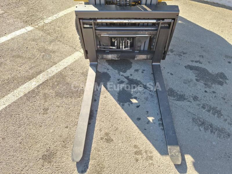 Forklift Caterpillar GP25NT
