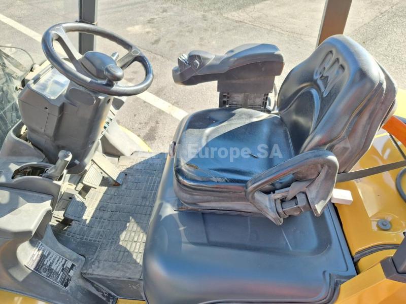 Forklift Caterpillar GP25NT