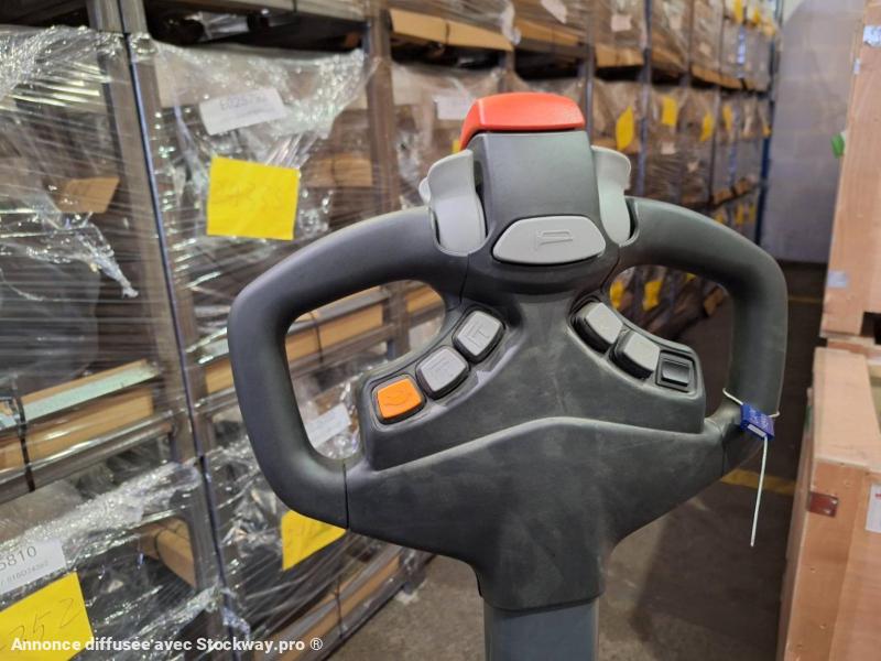 Photo Manitou ES-C 713 SVC 17.V.315  image 15/17