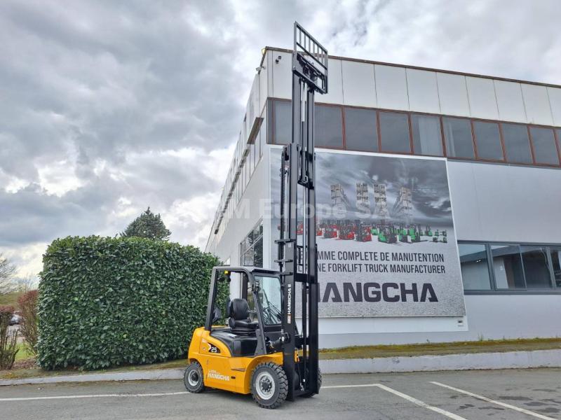Wózek widłowy Hangcha XE25i (CPD25-XEY2H-SI)