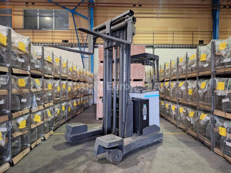 Mehrwege-Seitenstapler UniCarriers 250DTFVRE635UFW