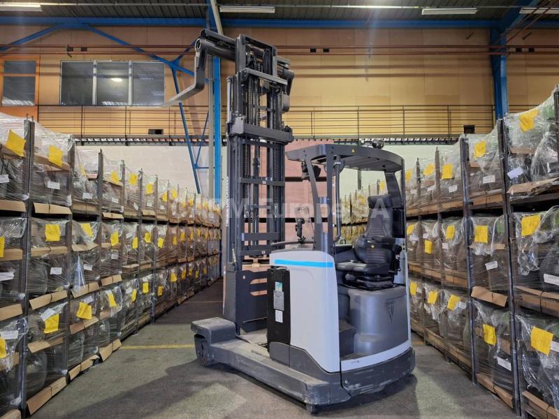Mehrwege-Seitenstapler UniCarriers 250DTFVRE635UFW