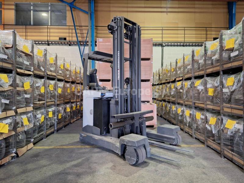 Mehrwege-Seitenstapler UniCarriers 250DTFVRE635UFW