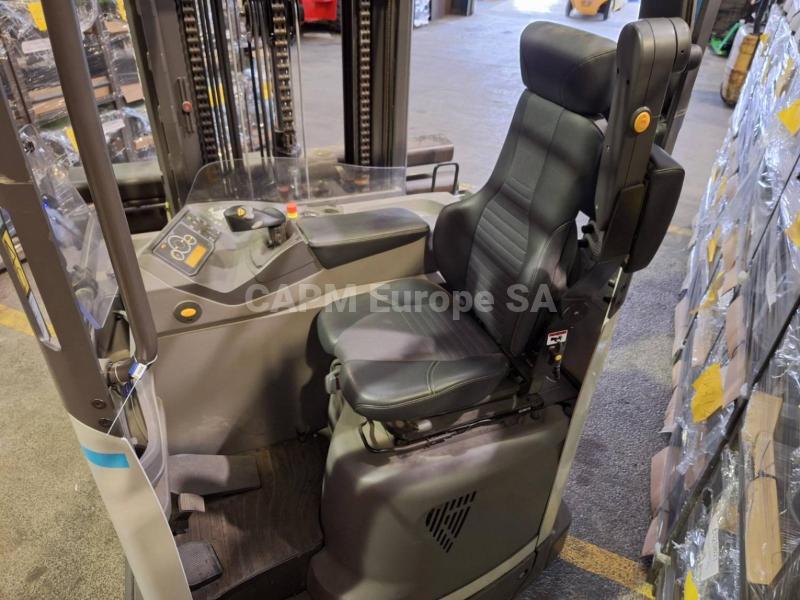 Mehrwege-Seitenstapler UniCarriers 250DTFVRE635UFW