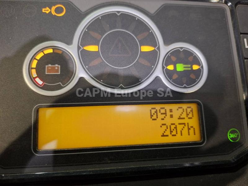 Mehrwege-Seitenstapler UniCarriers 250DTFVRE635UFW
