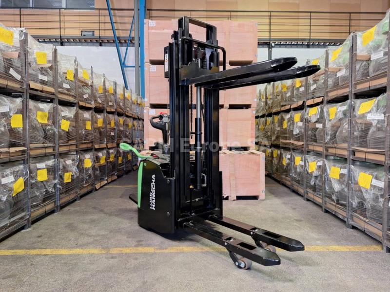 Stacker Hangcha CDD16-AC2S-LI
