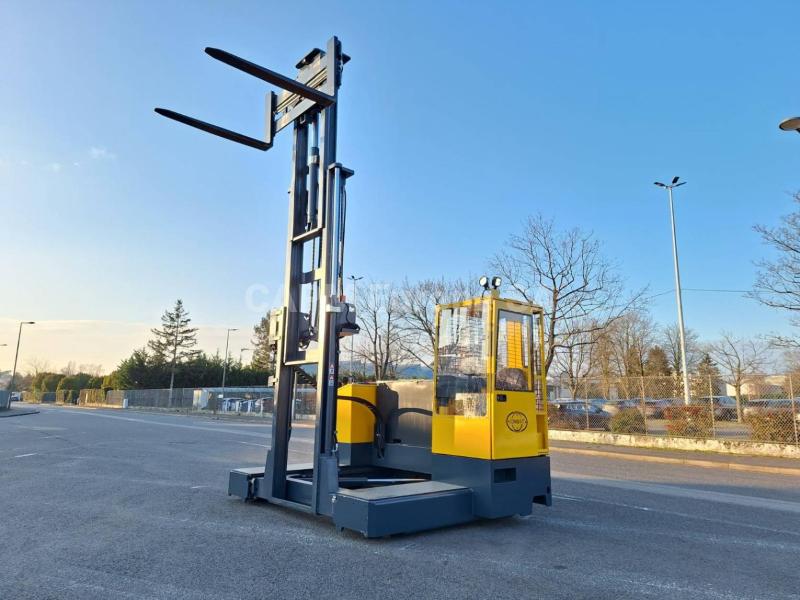 Mehrwege-Seitenstapler Combilift ESL3545