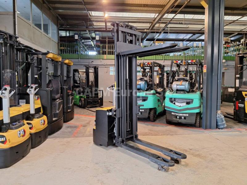 Hochhubwagen Caterpillar NSP16NI