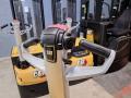 Hochhubwagen Caterpillar NSP16NI