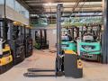 Hochhubwagen Caterpillar NSP16NI