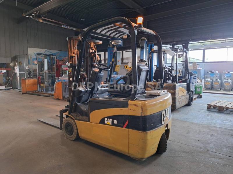 Carretillas elevadoras Caterpillar EP18NT