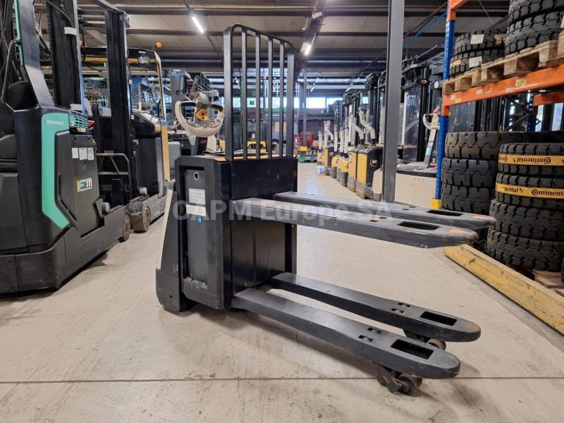 Pallet truck Crown WP3080