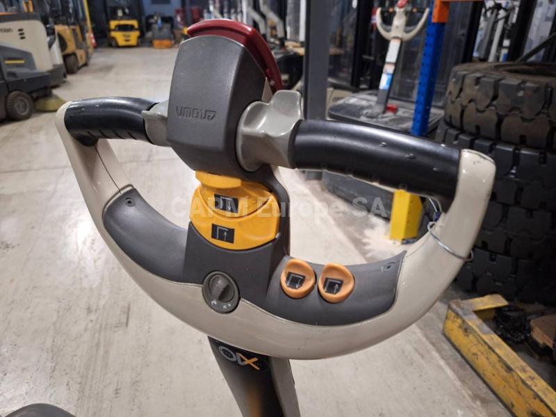 Pallet truck Crown WP3080