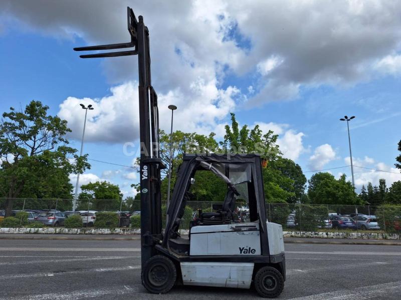 Forklift Yale ERP30