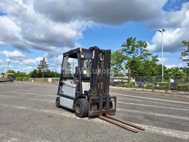 Forklift Yale ERP30