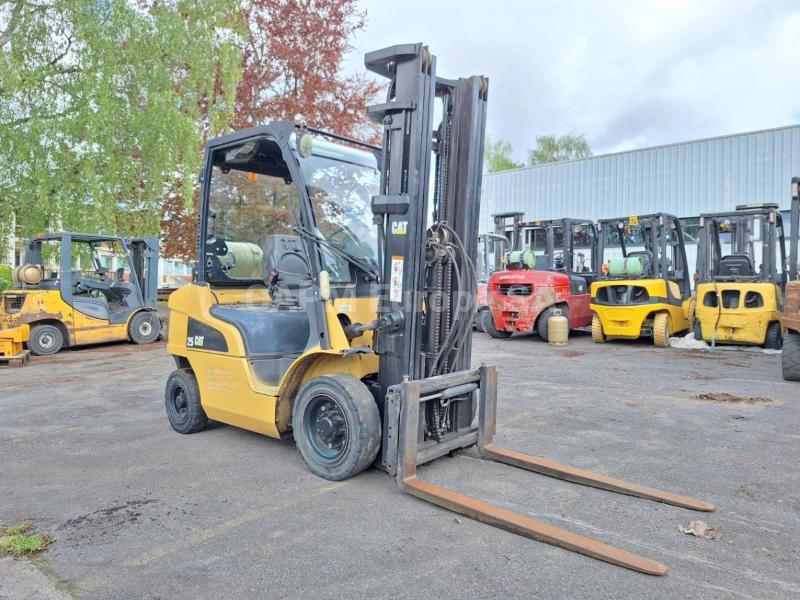 Carretillas elevadoras Caterpillar GP25N