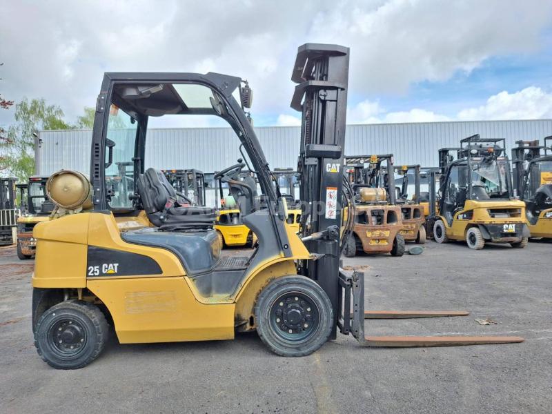 Carretillas elevadoras Caterpillar GP25N