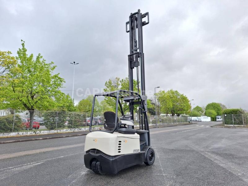 Carretillas elevadoras Crown SC5340-1.6