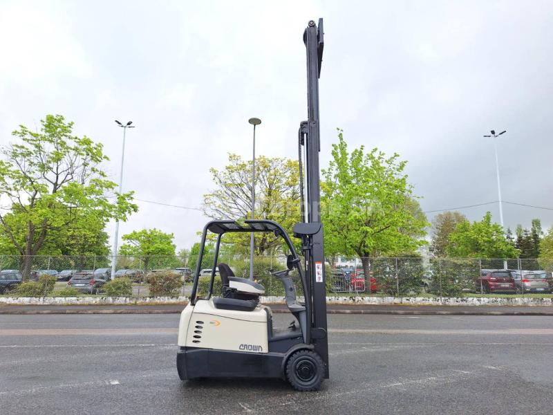 Carretillas elevadoras Crown SC5340-1.6