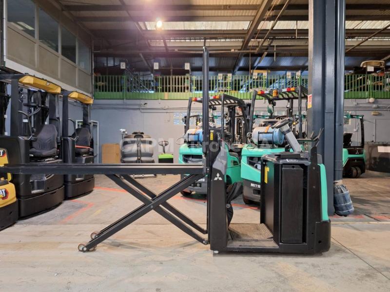 Carrello commissionatore Mitsubishi OPB20N2X fourches levée ergonomique 2400mm