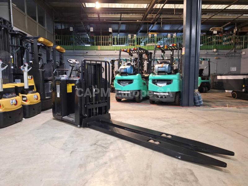 Carrello commissionatore Mitsubishi OPB20N2X fourches levée ergonomique 2400mm