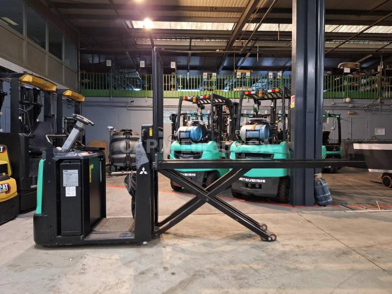 Carrello commissionatore Mitsubishi OPB20N2X fourches levée ergonomique 2400mm