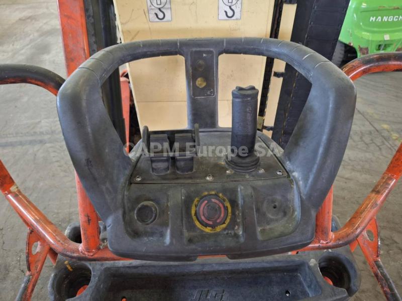 Piattaforma aerea JLG Toucan 8E