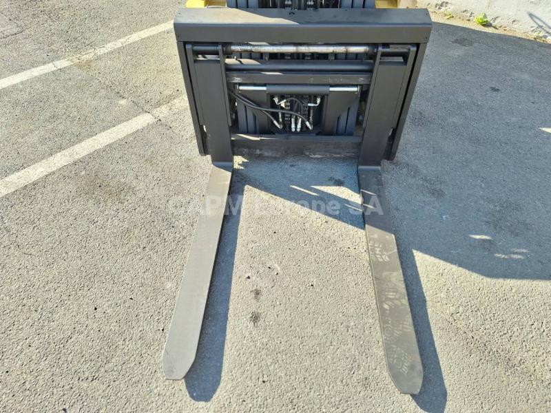 Carrelli elevatori Caterpillar GP30NTD