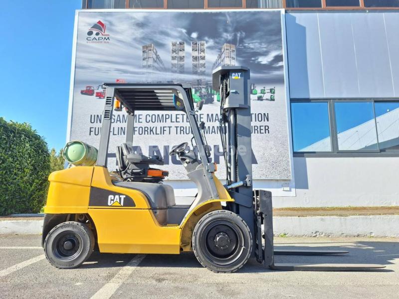 Carrelli elevatori Caterpillar GP30NTD
