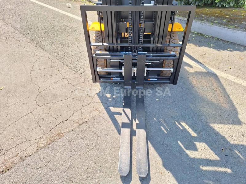 Wózek widłowy Hangcha XE25i