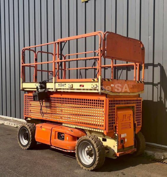 JLG                 3369 LE