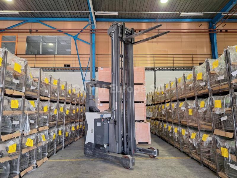 Schubmaststapler UniCarriers UHD-200-DTFVXF-955