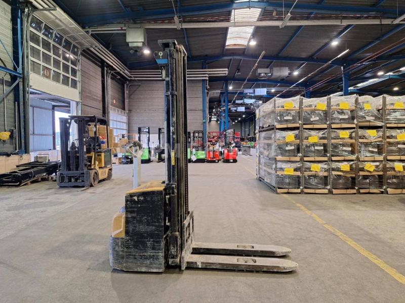 Gerbeur Caterpillar NSP16N2
