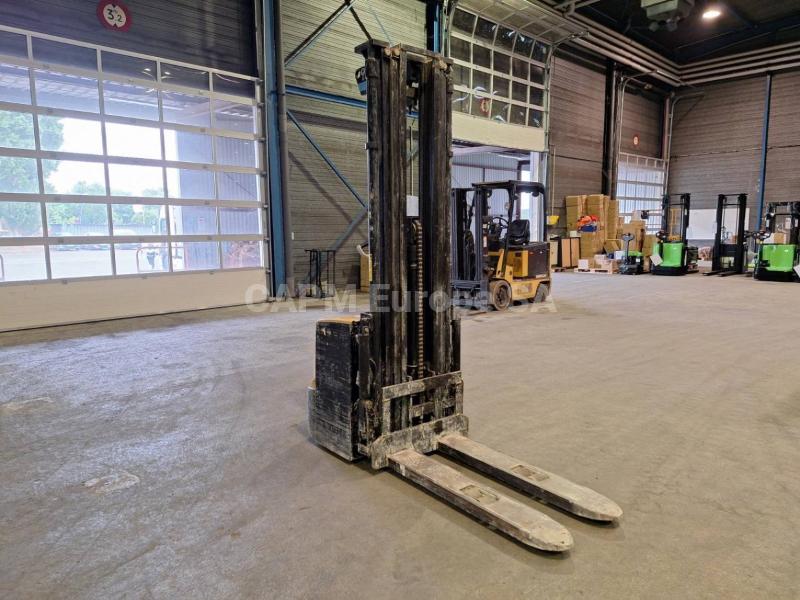 Gerbeur Caterpillar NSP16N2