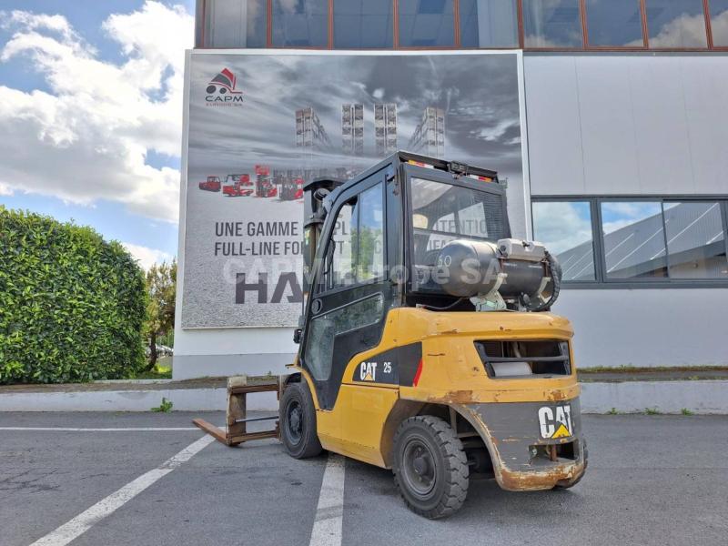 Chariot élévateur Caterpillar GP25NTD