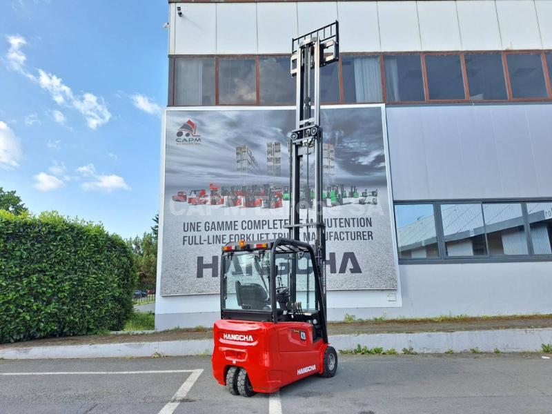Empilhador  Hangcha A3W20