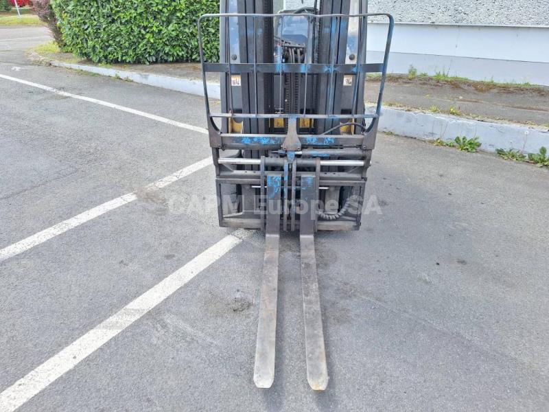 Empilhador  Yale GDP25VX