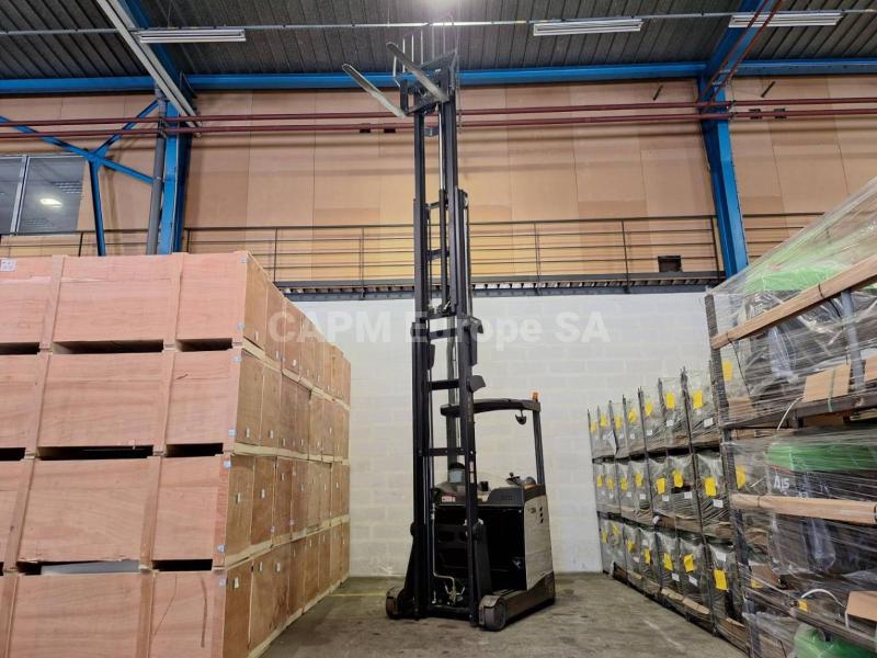empilhador a mastro retráctil Crown ESR 5260-14 OPT 2