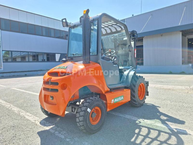 Empilhador todo terreno Ausa C150H