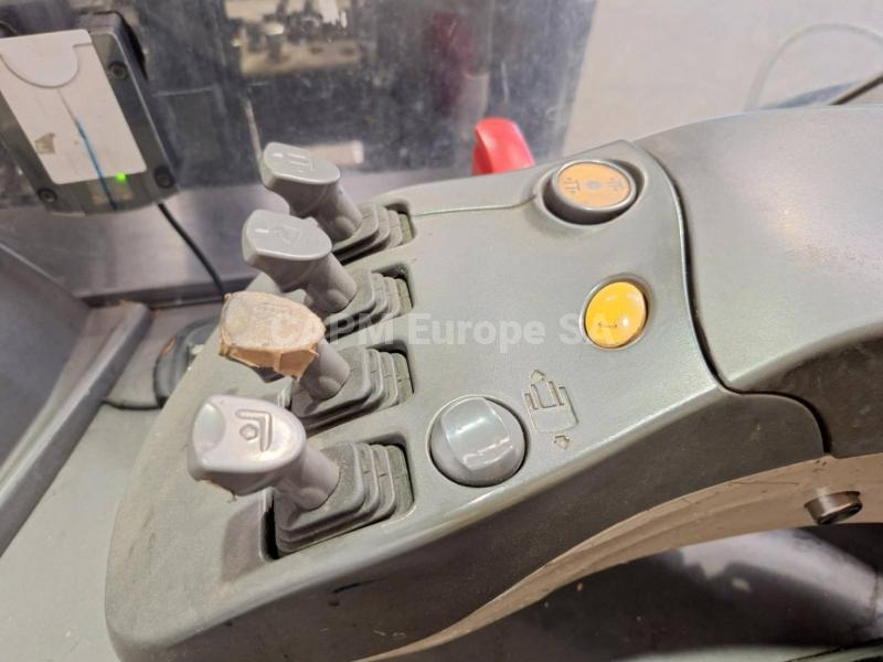 Carrello elevatore retrattile Crown ESR 5260